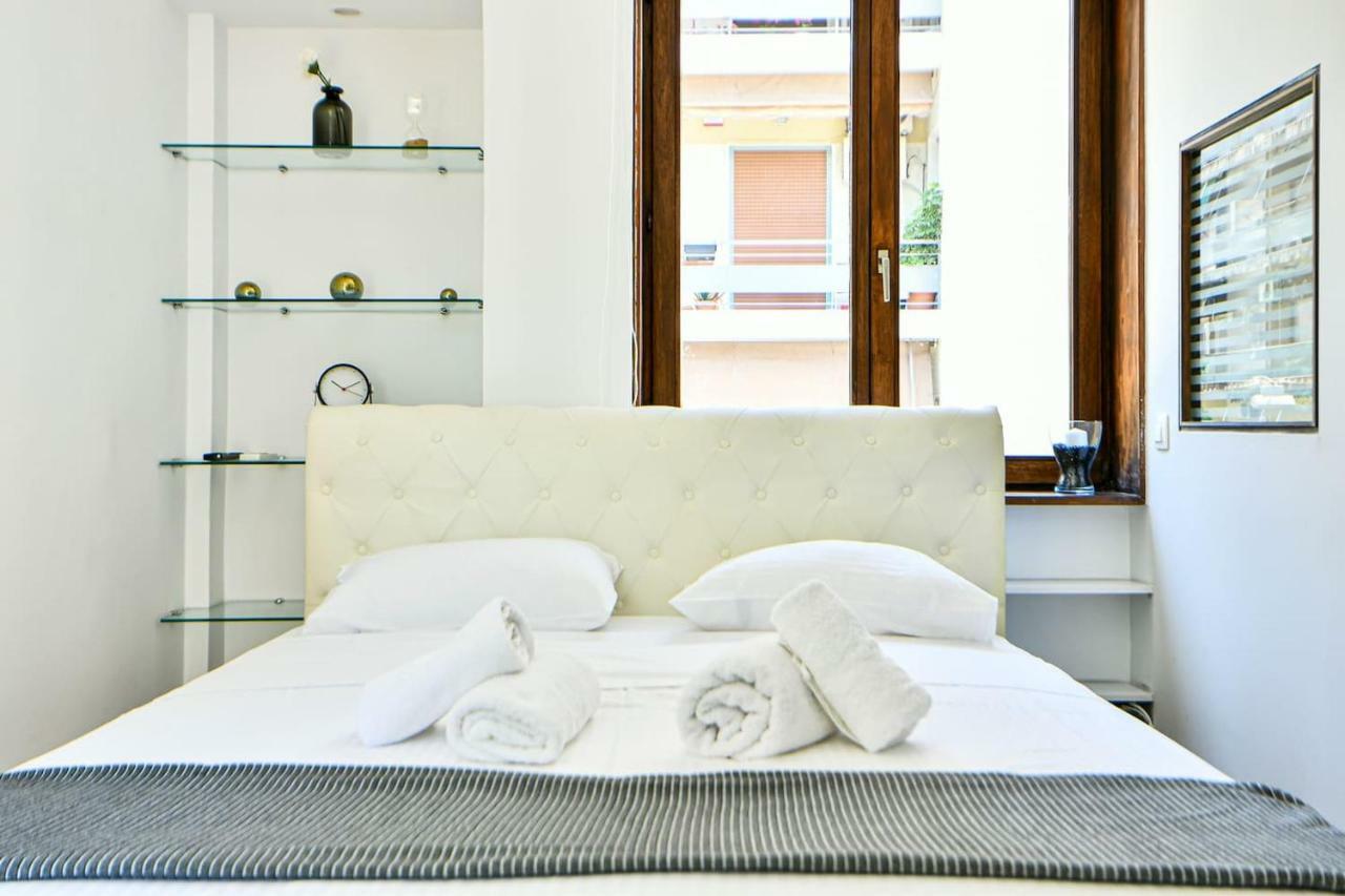 Flowers Of Athens, Boutique Aparthotel With 6-Apartments In Central Athén Kültér fotó