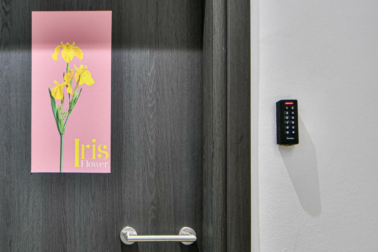 Flowers Of Athens, Boutique Aparthotel With 6-Apartments In Central Athén Kültér fotó